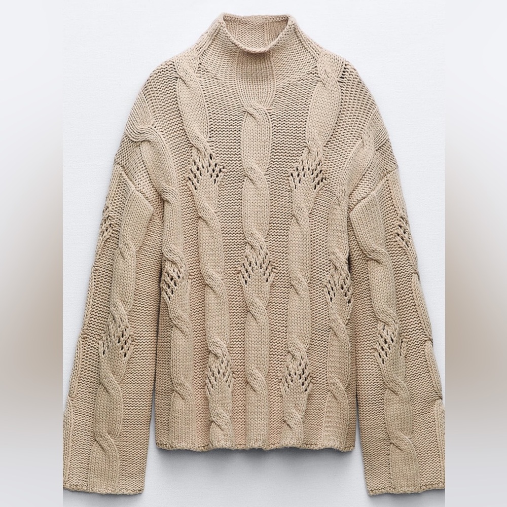 Cozy textured long sleeve turtleneck Zara sweater - Picture 2 of 4